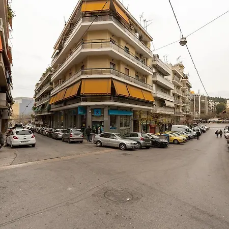 Stylish & Luxurious Renovated Athens