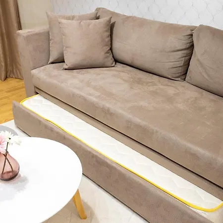 Stylish & Luxurious Renovated Athens